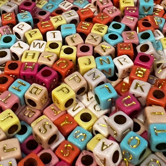 Colorful beaded name bracelet ( can be customized if asked) - Picture 4 of 4